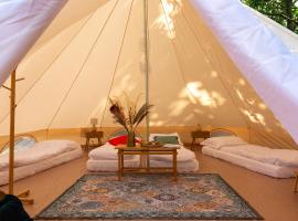 Jaskółkowo Glamping，位于Objazda的酒店