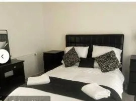 3 Bed-Sleeps 6-City Centre-Free Parking