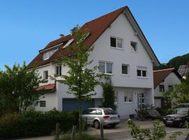 Ferienwohnungen Familie Schwarze，位于格伦察-维伦的酒店