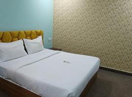 FabHotel Emara Inn，位于班加罗尔的酒店