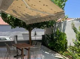 Cozy Kolonaki Retreat