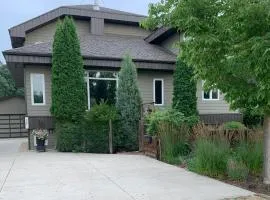 Aspen Woodlands Bed and Breakfast