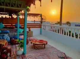 Zad & Safar Long Accommodation