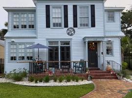 The Abbey House a B&B in Daytona Beach，位于代托纳海滩的酒店