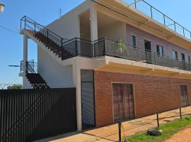 JG&A Home，位于Itauguá的酒店