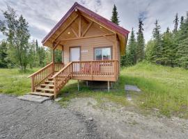 Kenai Peninsula Base Camp Cabin in Soldotna，位于Kasilof的酒店