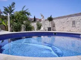 Luxury Villa Karla next to Beach on Island Brač