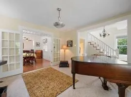 Classic Charm on Ashland - For 8