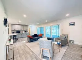 Waterfront Vacation Retreat with Gazebo Fishing