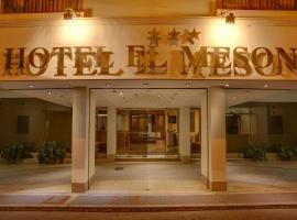 El Meson Hotel Tacna，位于塔克纳的酒店