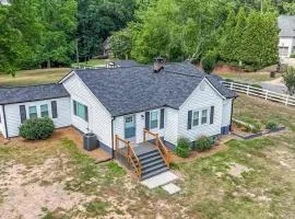 Kennesaw Cottage - Quiet Retreat