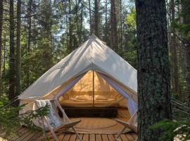 Merevaatega Glämping Kukkas，位于Kukka的酒店