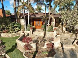 The Belmont Beach Bungalow - Pool & Hot tub，位于长滩的酒店