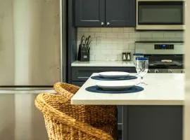 Charming Downtown Lake Geneva Getaway