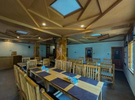 Arcadian 3Skies Borith Lake，位于Pasu的酒店