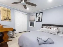 Chic Downtown Lake Geneva Apartment - Sleeps 2