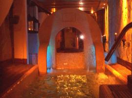 Casa del Renacimiento，位于阿尔卡拉斯的酒店