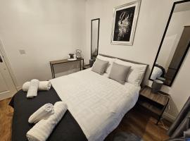 Apartment Royston Center，位于罗伊斯顿的酒店