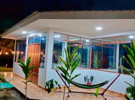 Cabaña Familiar del lago - Sauce，位于Sauce的酒店