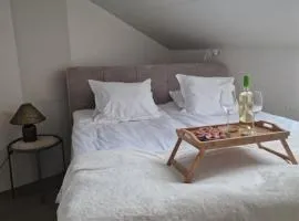 Cozy apartment upstairs