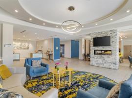 Best Western Plus Mid County，位于杰克·布鲁克斯地区机场 - BPT附近的酒店