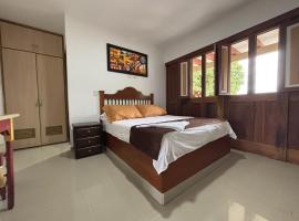 Hotel Balcon Tamesino，位于Támesis的酒店