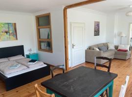 Ferienwohnung "Storchennest"，位于施瓦瑙的酒店