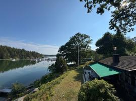 Beach house Nyborg - By Stockholm archipelago，位于奥克什贝里亚的酒店
