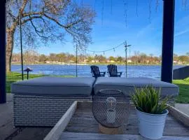 Waterfront Home with Arcade, MassageChair, Firepit