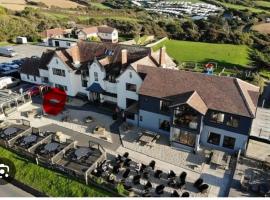 Widemouth Manor Hotel，位于Widemouth Bay的酒店
