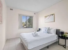 Cozy Auburn 2BR - Fast Access to Sydney & Beyond