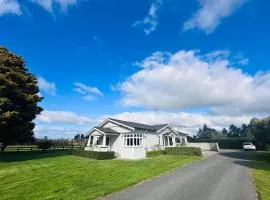 Villa Newstead Luxury Stay Near Hamilton