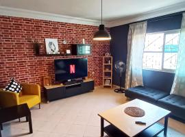 Budget-Friendly Apartment Near AirPort，位于诺阿瑟的酒店