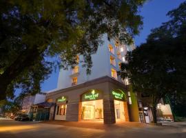 Lemon Tree Hotel, Erode，位于埃罗德的酒店