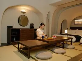 Cave Ryokan Hotel by Aank Sungshin Women's University
