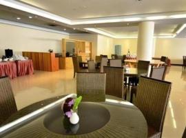 Piyaporn Hill Paradise Hotel，位于美塞的酒店