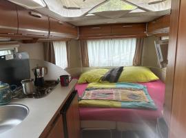 Wohnwagen Velden am Wörthersee，位于Kranzlhofen的酒店