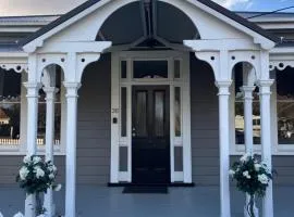 Luxury Village Villa 200metres from Village