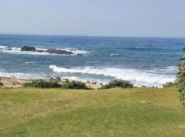 Calamari 9 - 6 Sleeper - 30 Steps From The Beach!