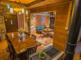 Hakone Central Chalet 箱根セントラルシャレー コンビニ近く 海賊船に乗ろう