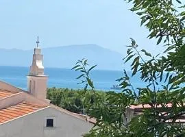 Caieta: la casa nella roccia