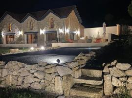 Villa Julorian proche Saint Emilion au cœur des vignobles，位于Sainte-Colombe的酒店