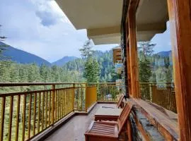 The Woodpecker Cafe & Inn, Jibhi