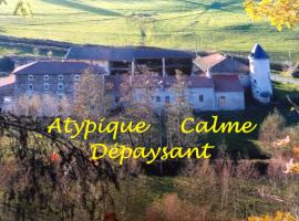 Dormez dans la chambre du meunier !，位于Germolles-sur-Grosne的酒店