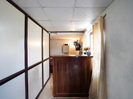 Hotel O R G Farm House，位于密拉特的酒店