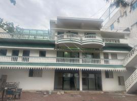FD guest house，位于海得拉巴的酒店