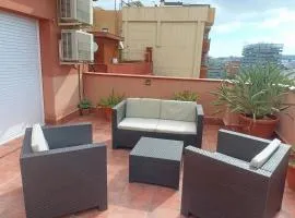 Cozy and sunny penthouse Fira BCN