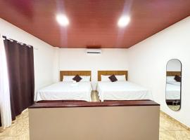 Hotel y Restaurante Punta Diamantes，位于Acajutla的酒店