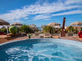 Best Western Premier Le Patio des Artistes Wellness Jacuzzi，位于戛纳的酒店
