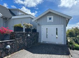 Stuga nära havet i Göteborg，位于维斯特拉弗伦达的酒店